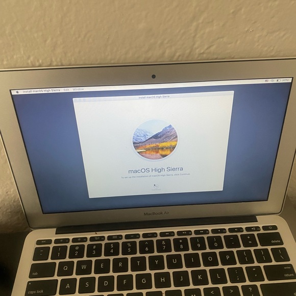 Apple MacBook Air - Sleek Gray Finish